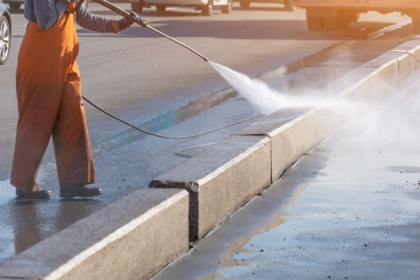 Commercial Concrete Cleaning in Nicholasville