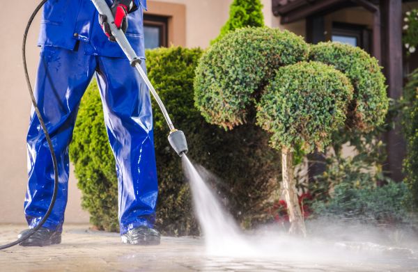 Driveway Cleaning in Nicholasville