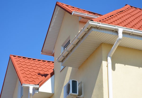 Cost of Fascia Cleaning in Nicholasville