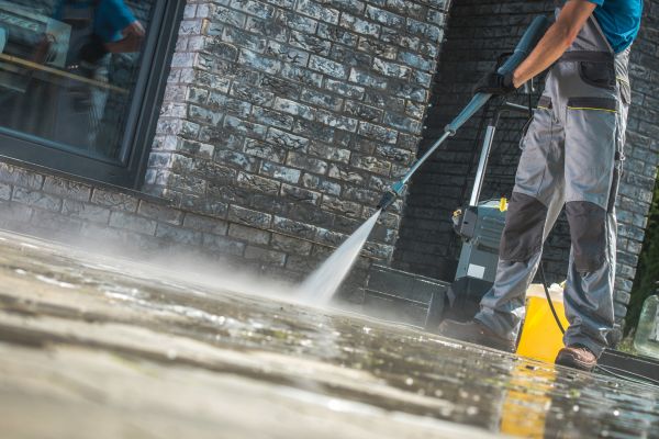 Storefront Pressure Washing in Nicholasville