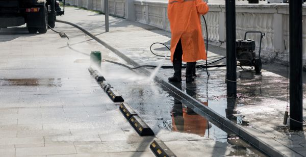 Parking Lot Pressure Washing in Nicholasville