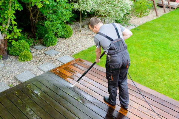 Deck And Patio Cleaning in Nicholasville