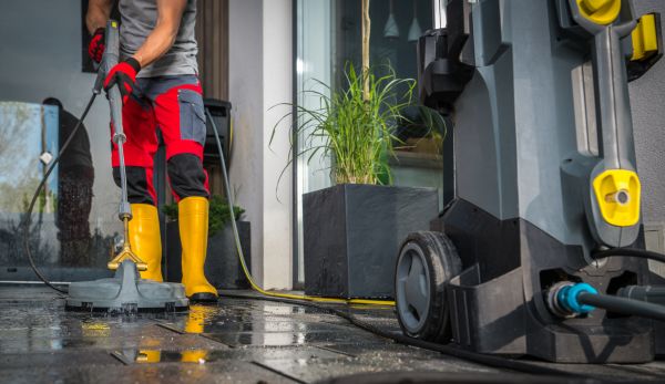 Commercial Pressure Cleaning in Nicholasville