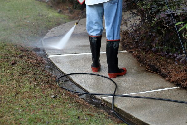 Sidewalk Pressure Cleaning Service
