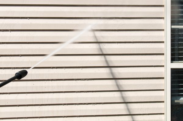 Apartment Power Washing in Nicholasville